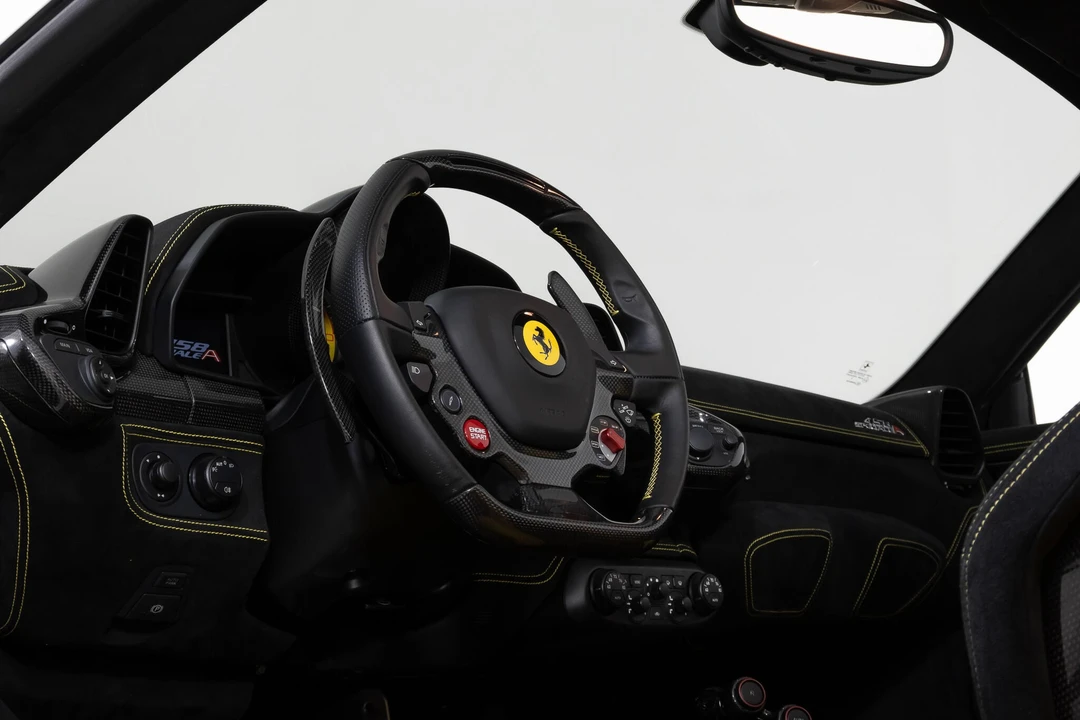 2015 Ferrari 458 Speciale Aperta - Image 30 of 31