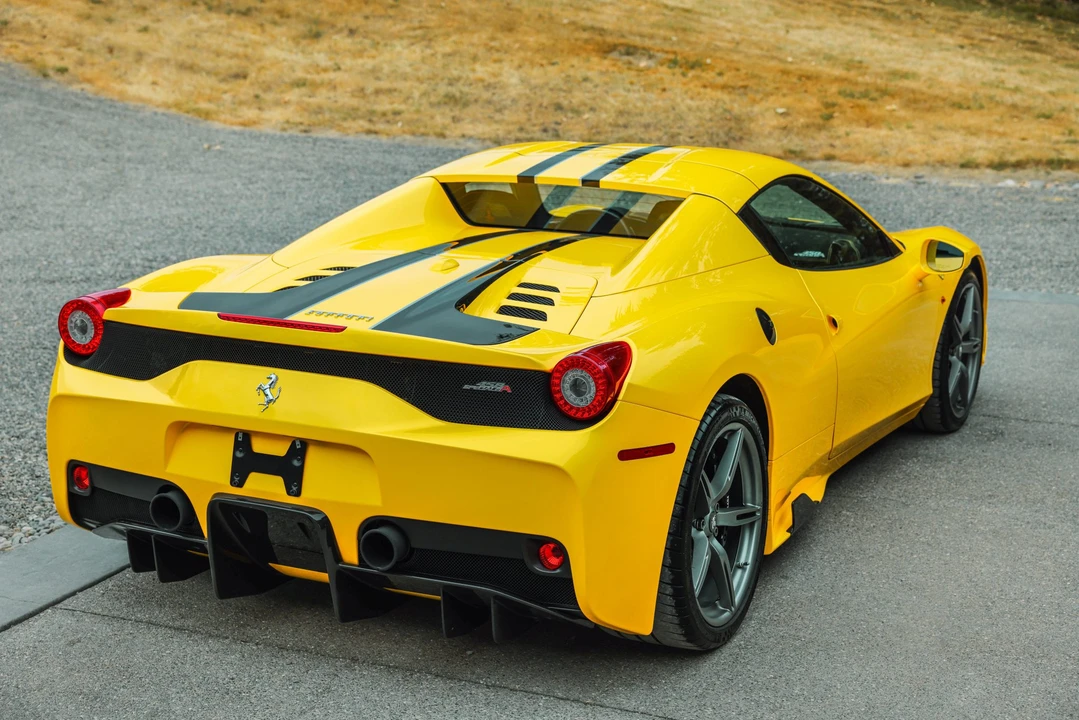 2015 Ferrari 458 Speciale Aperta - Image 11 of 31