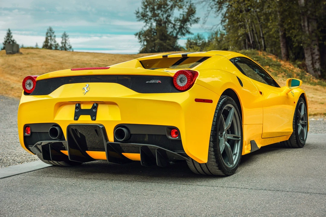 2015 Ferrari 458 Speciale Aperta - Image 12 of 31