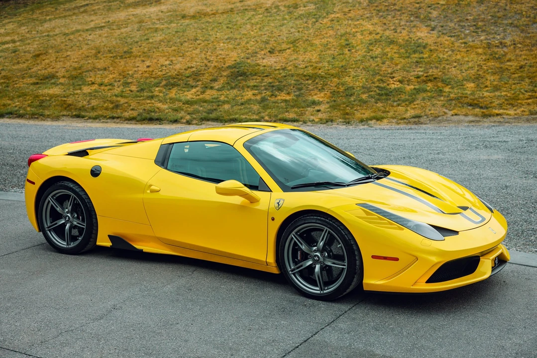 2015 Ferrari 458 Speciale Aperta - Image 21 of 31