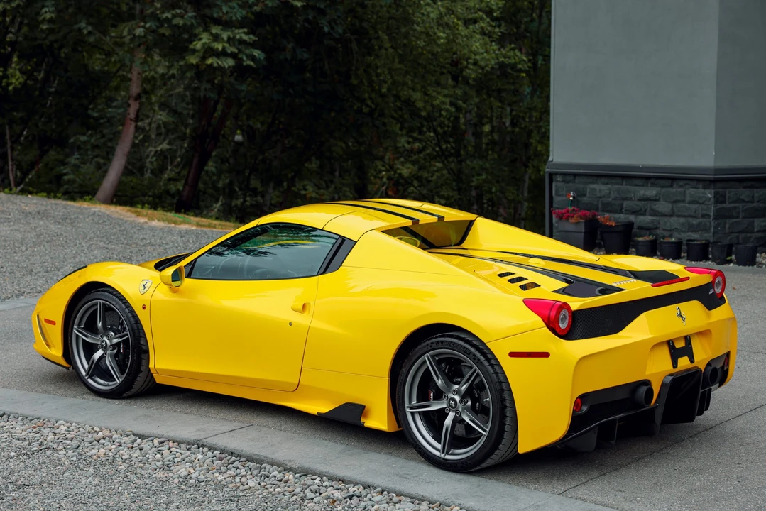 2015 Ferrari 458 Speciale Aperta - Image 6 of 31
