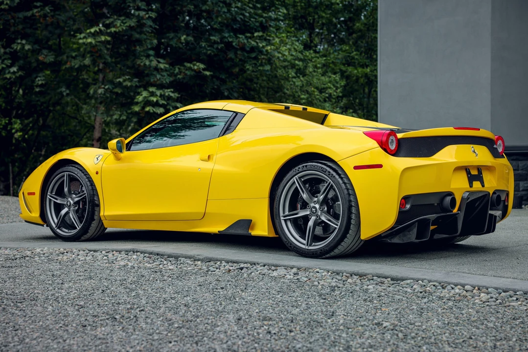 2015 Ferrari 458 Speciale Aperta - Image 5 of 31