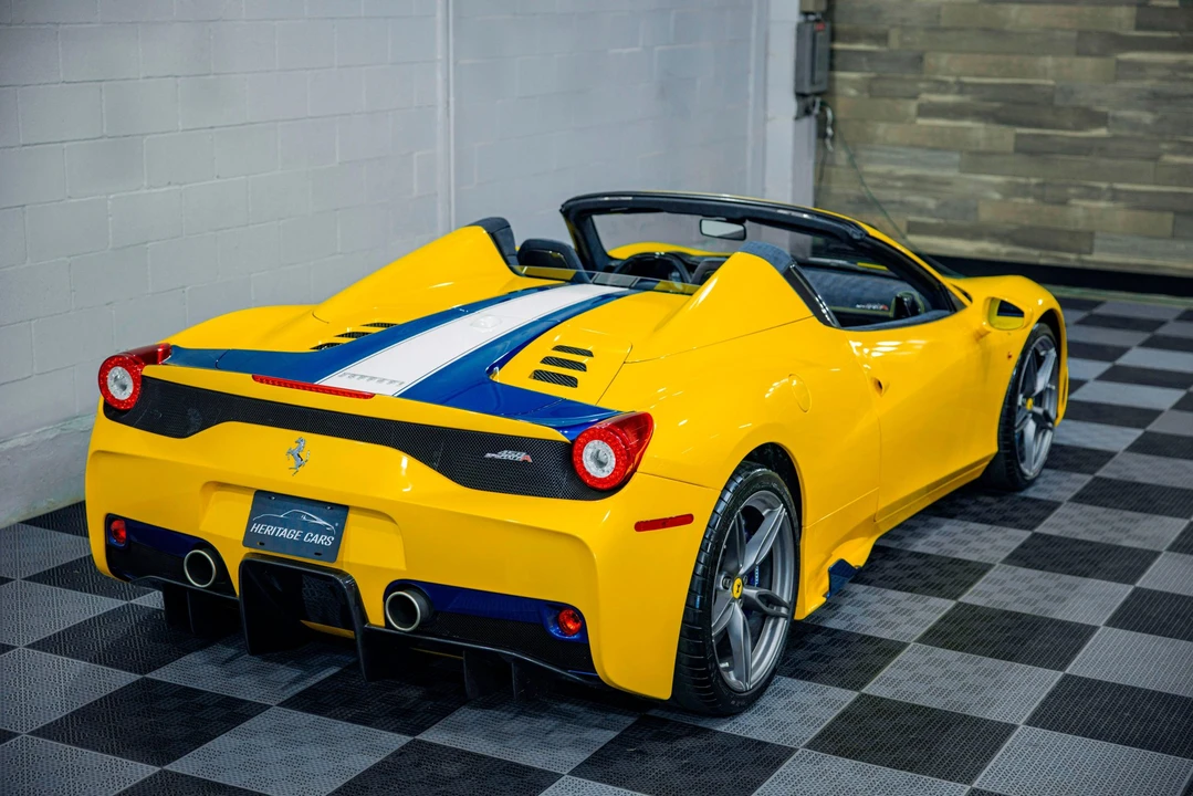 2015 Ferrari 458 Speciale Aperta - Image 30 of 31