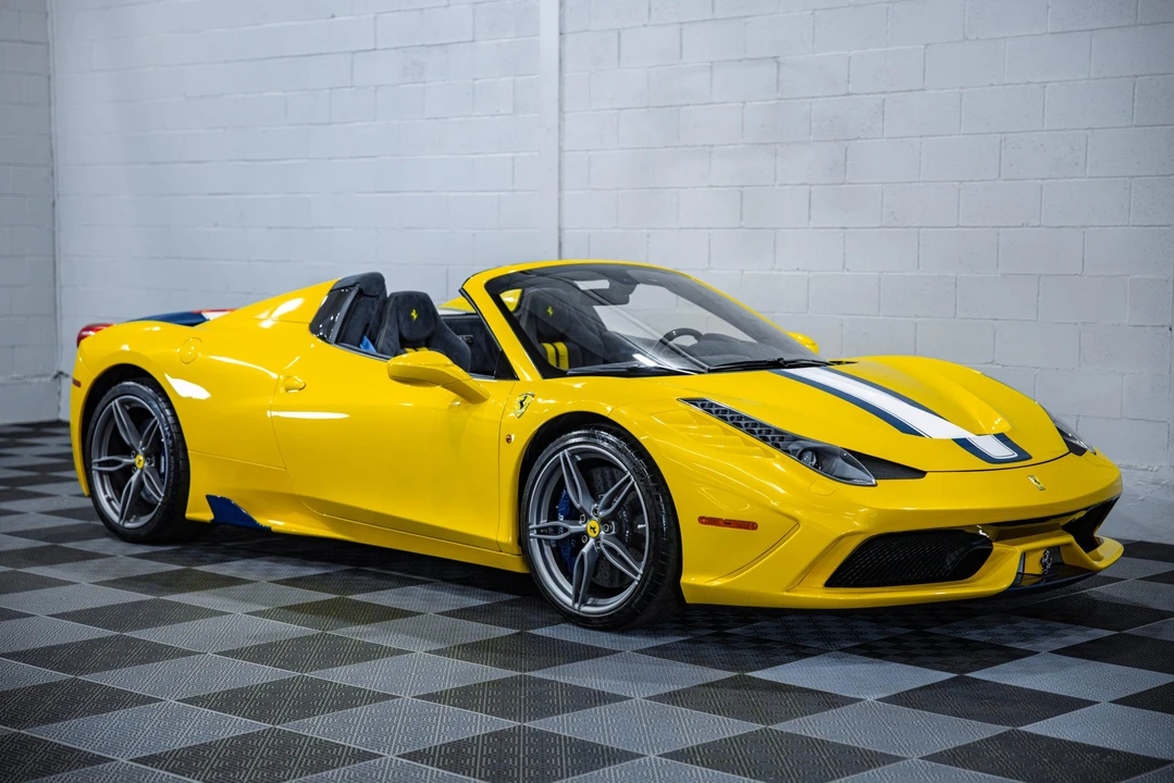 2015 Ferrari 458 Speciale Aperta - Image 8 of 31