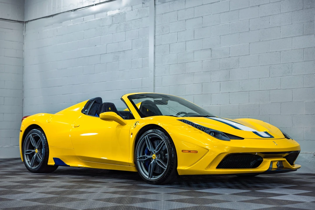 2015 Ferrari 458 Speciale Aperta - Image 6 of 31