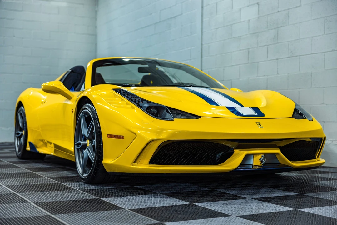 2015 Ferrari 458 Speciale Aperta - Image 5 of 31