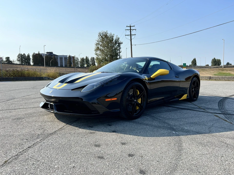 2015 Ferrari 458 Speciale Aperta - Image 2 of 31
