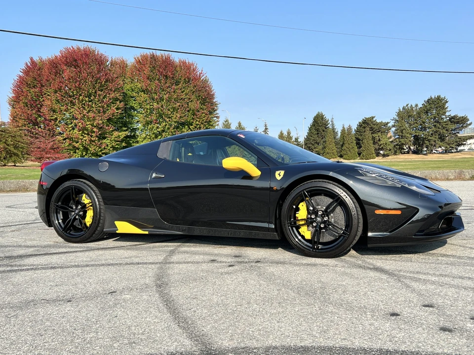 2015 Ferrari 458 Speciale Aperta - Image 11 of 31