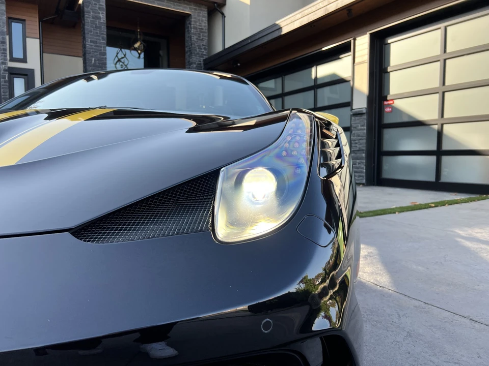 2015 Ferrari 458 Speciale Aperta - Image 25 of 31