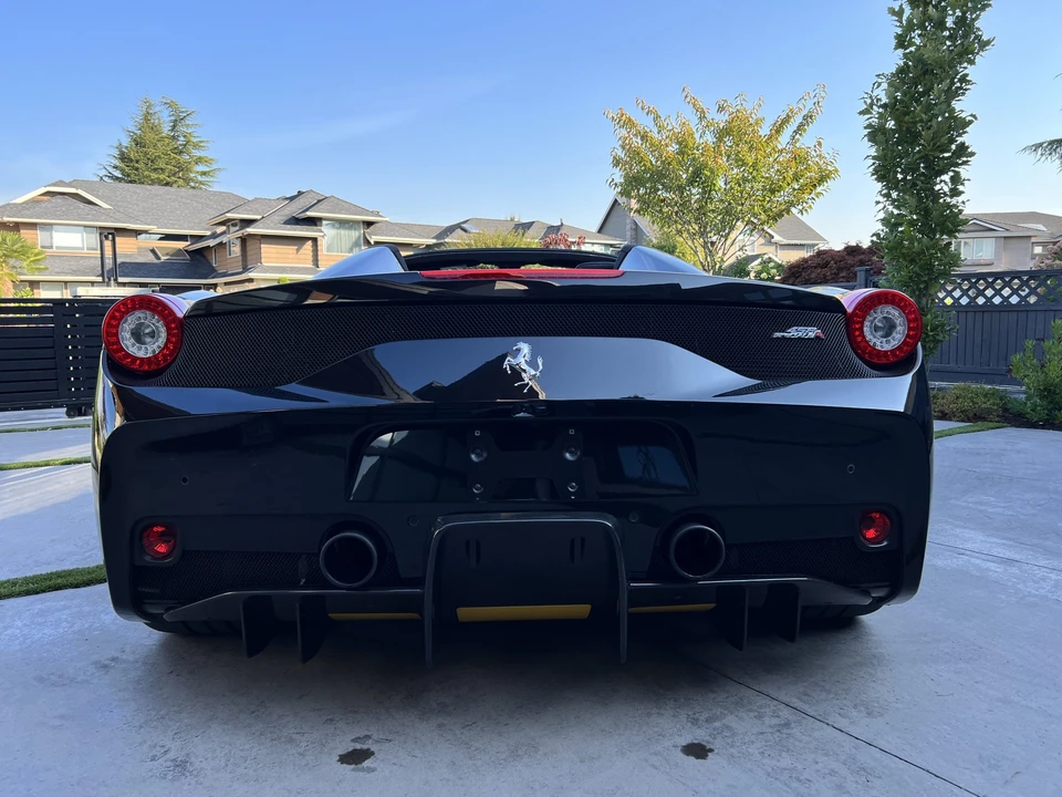 2015 Ferrari 458 Speciale Aperta - Image 5 of 31