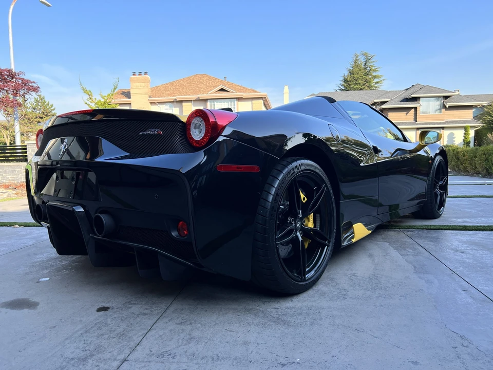 2015 Ferrari 458 Speciale Aperta - Image 6 of 31