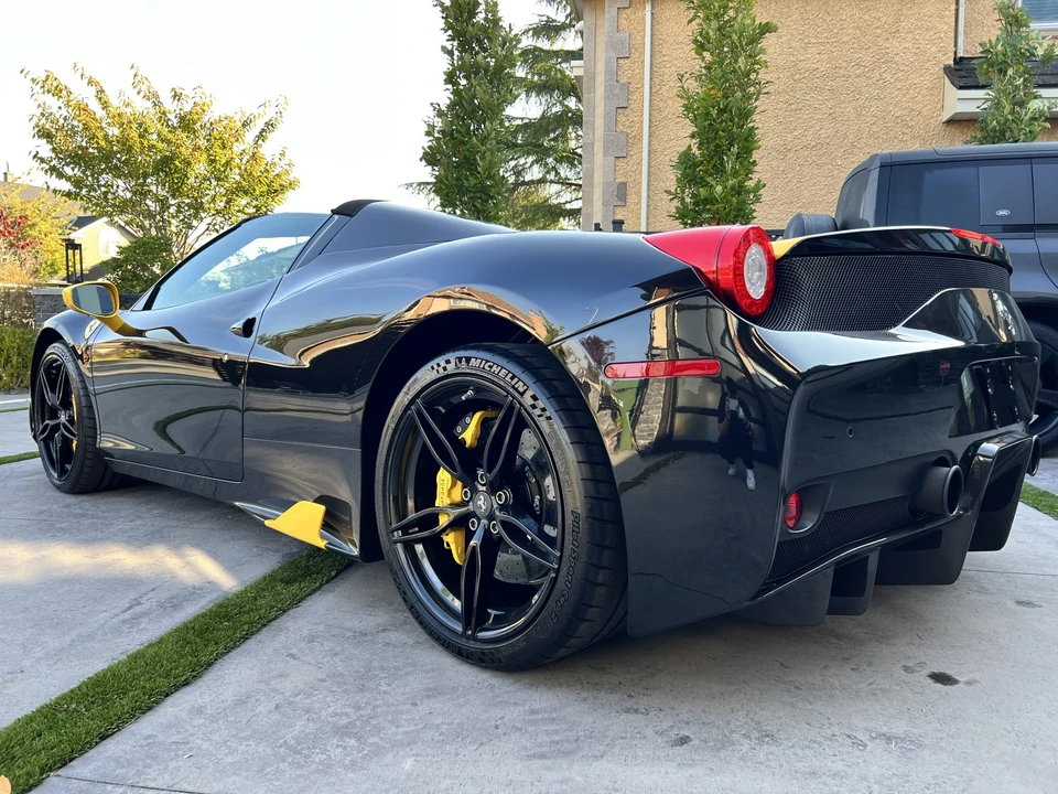 2015 Ferrari 458 Speciale Aperta - Image 4 of 31