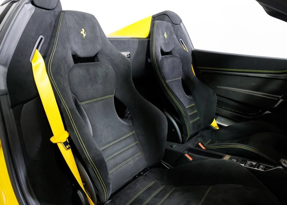 2015 Ferrari 458 Speciale Aperta - Image 23 of 31
