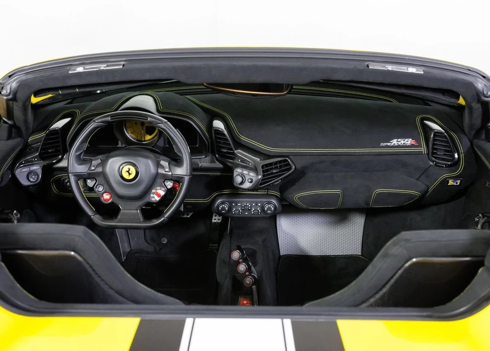 2015 Ferrari 458 Speciale Aperta - Image 29 of 31