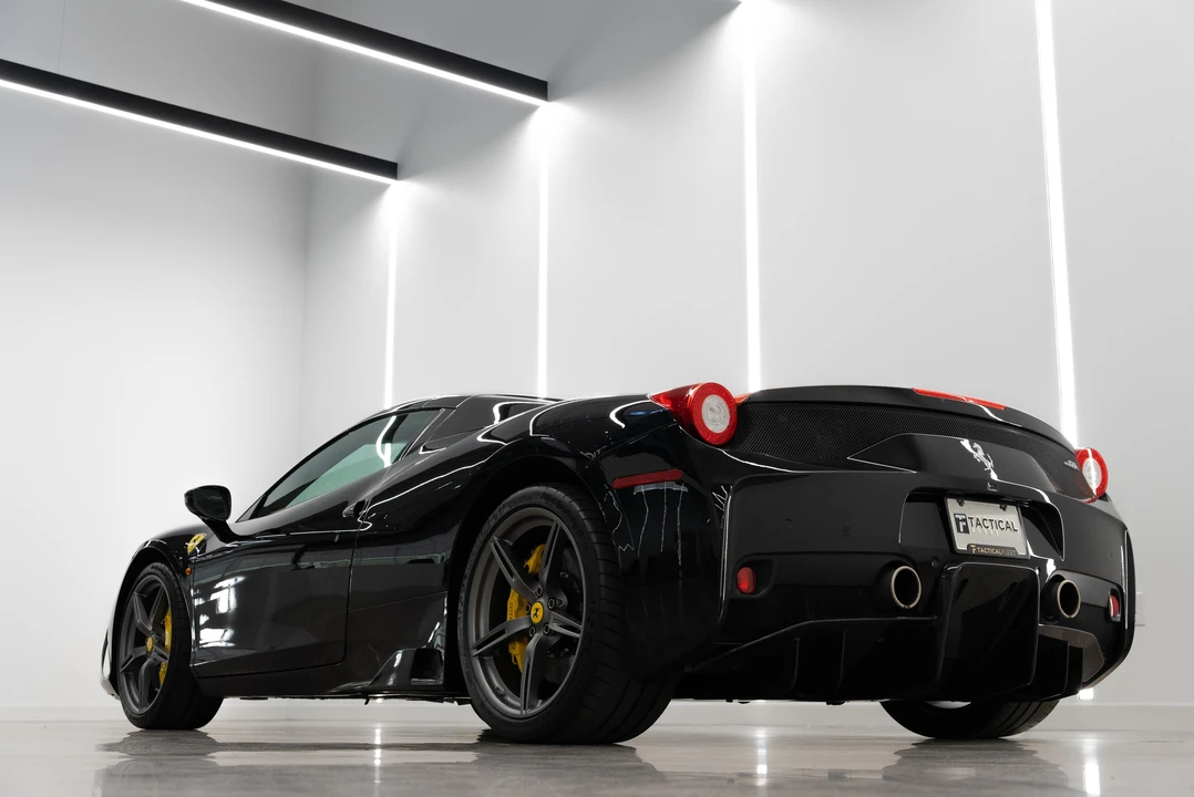 2015 Ferrari 458 Speciale Aperta - Image 12 of 31