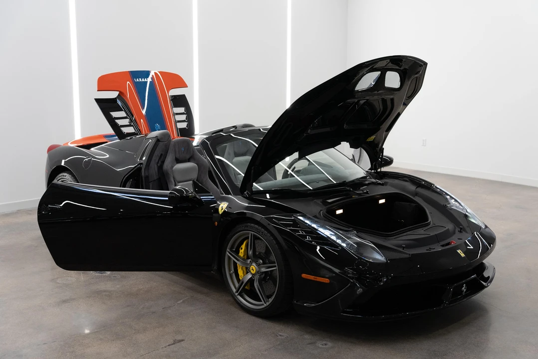 2015 Ferrari 458 Speciale Aperta - Image 18 of 31