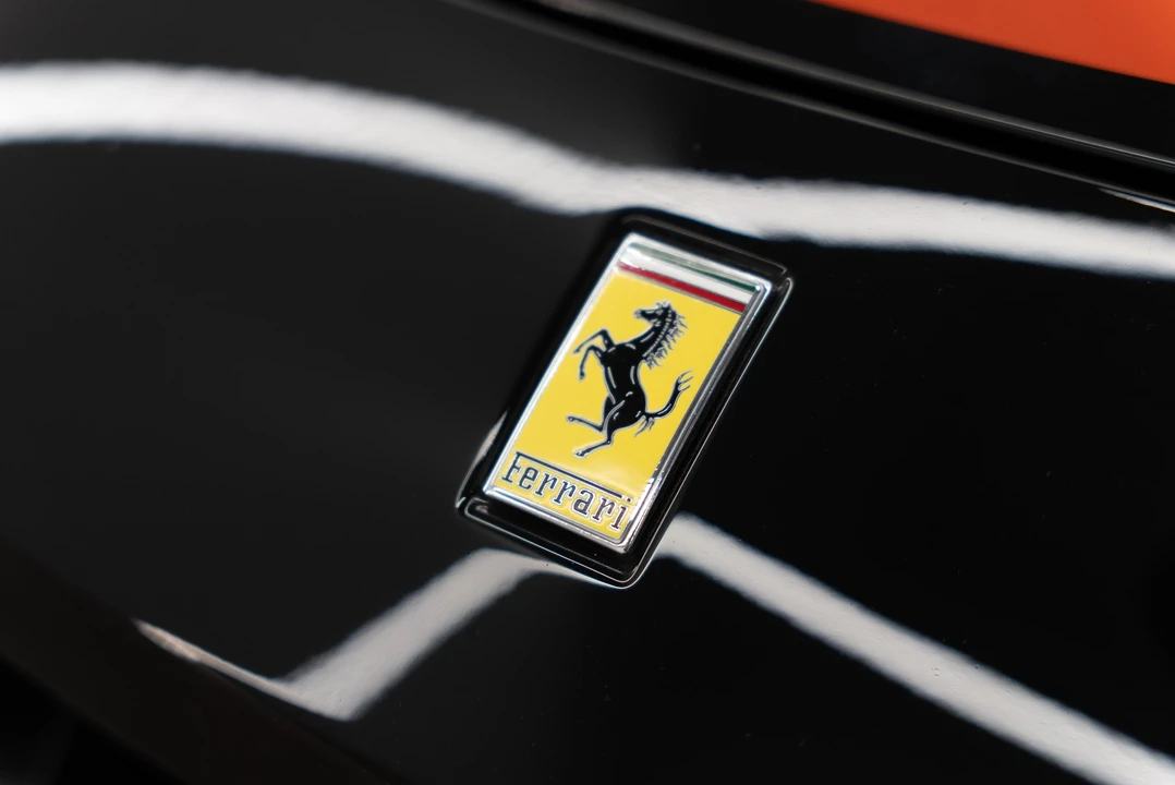 2015 Ferrari 458 Speciale Aperta - Image 21 of 31