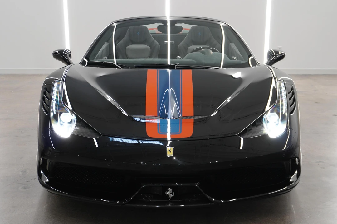 2015 Ferrari 458 Speciale Aperta - Image 2 of 31