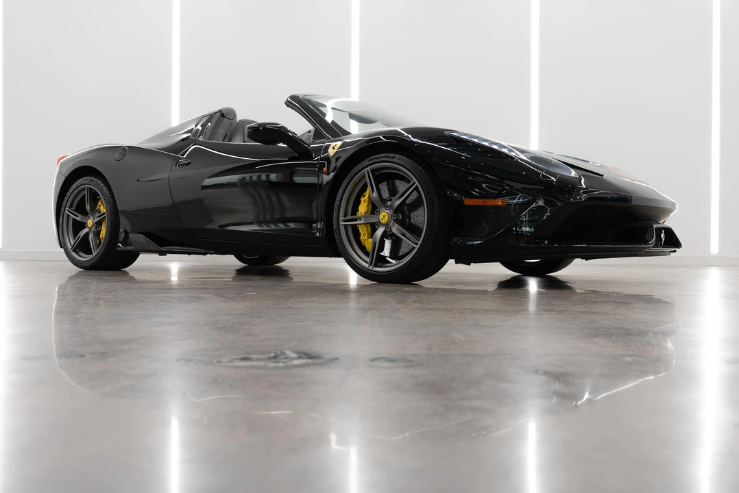 2015 Ferrari 458 Speciale Aperta - Image 16 of 31