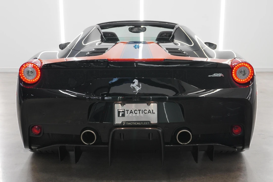 2015 Ferrari 458 Speciale Aperta - Image 5 of 31