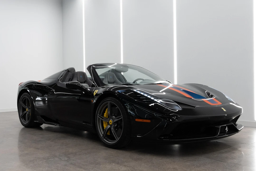 2015 Ferrari 458 Speciale Aperta - Image 17 of 31