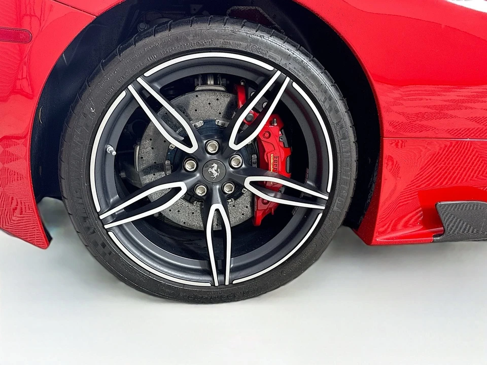 2015 Ferrari 458 Speciale Aperta - Image 26 of 31