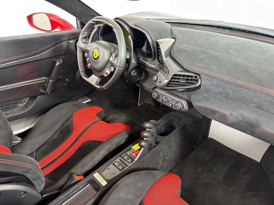 2015 Ferrari 458 Speciale Aperta - Image 24 of 31