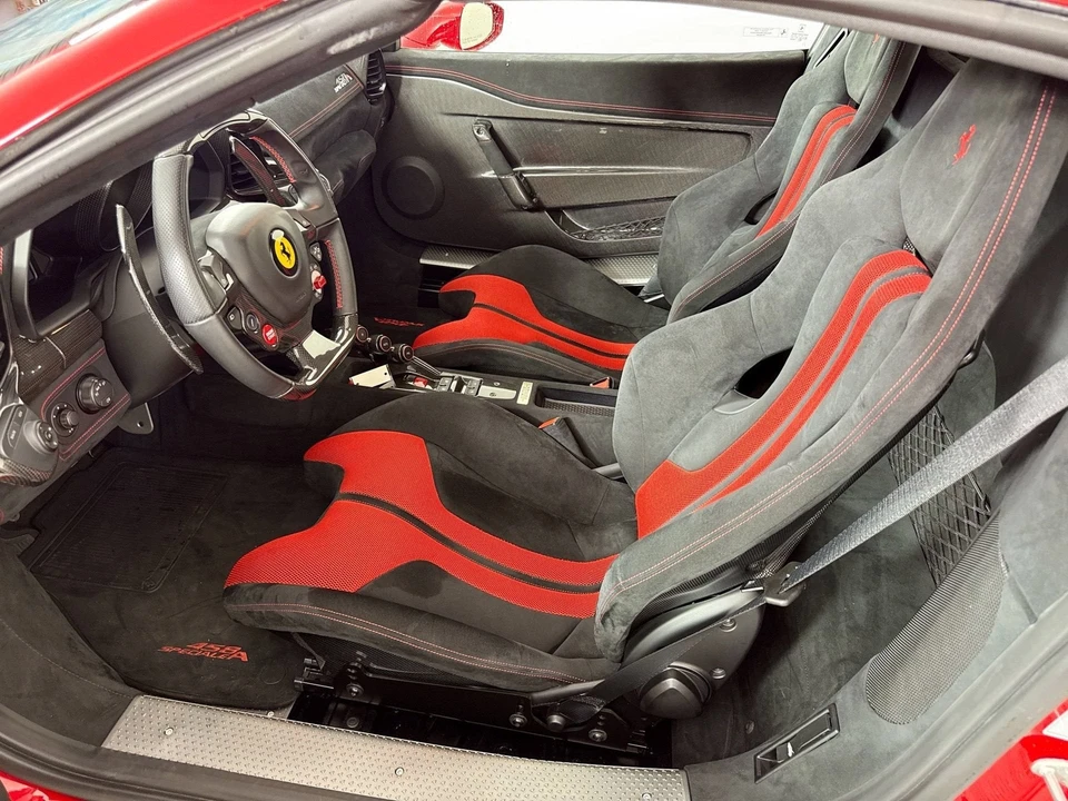2015 Ferrari 458 Speciale Aperta - Image 9 of 31