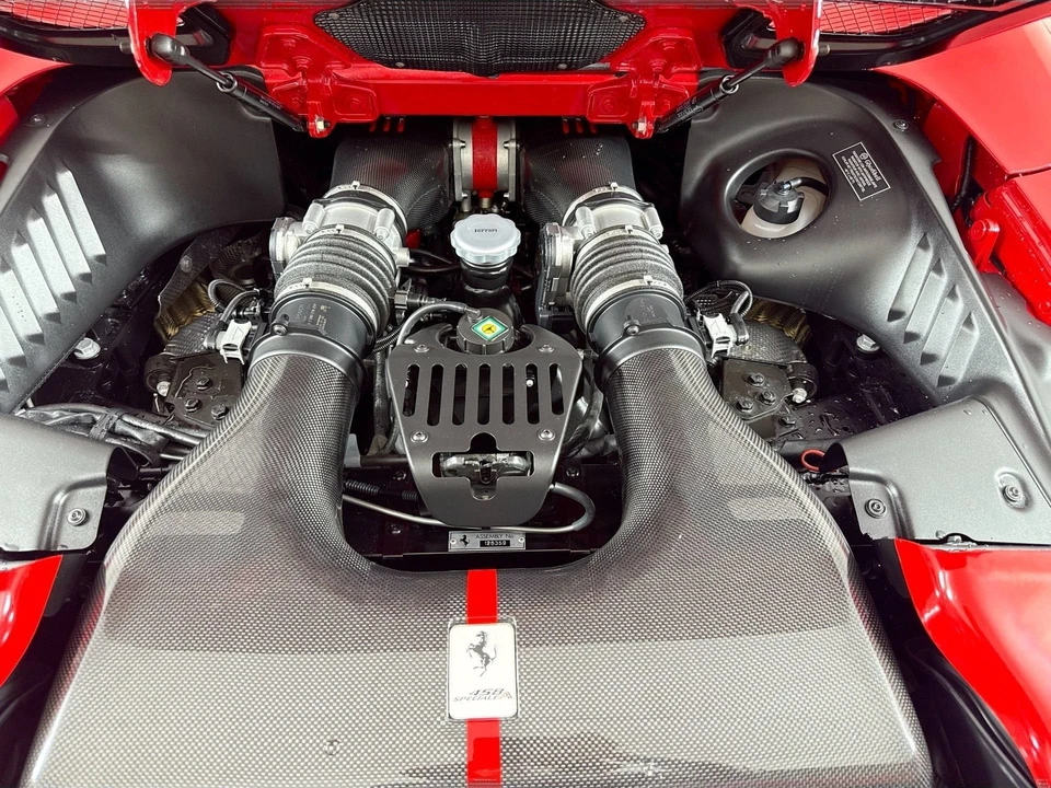 2015 Ferrari 458 Speciale Aperta - Image 25 of 31