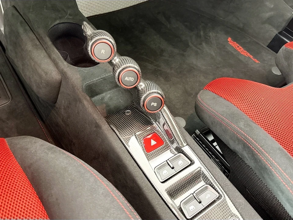 2015 Ferrari 458 Speciale Aperta - Image 15 of 31