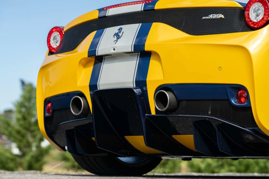 2015 Ferrari 458 Speciale Aperta - Image 25 of 31