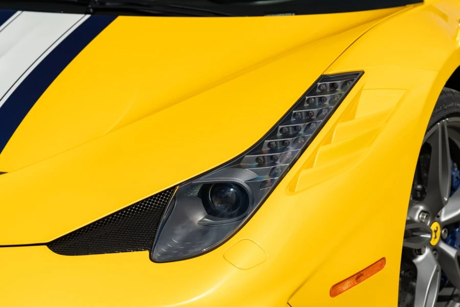 2015 Ferrari 458 Speciale Aperta - Image 16 of 31