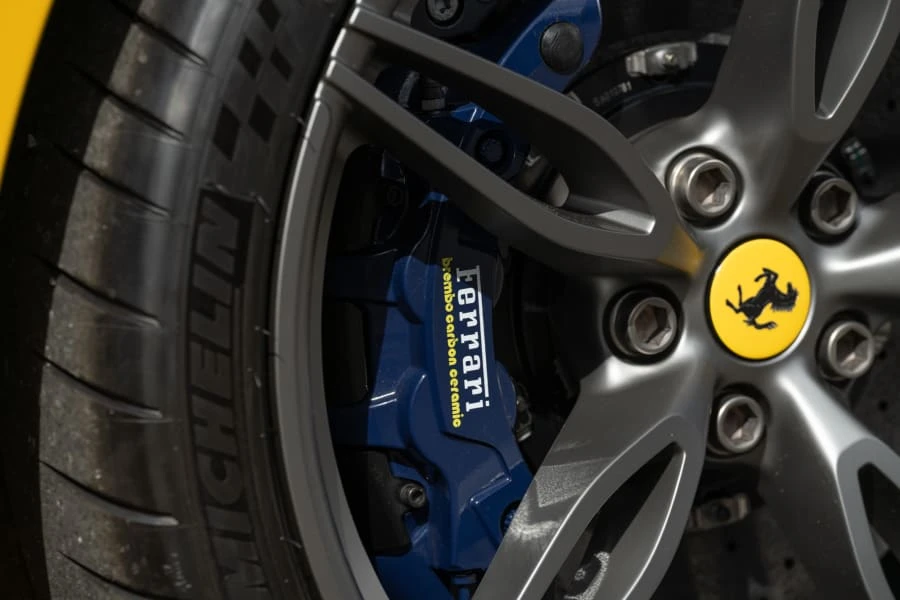 2015 Ferrari 458 Speciale Aperta - Image 26 of 31
