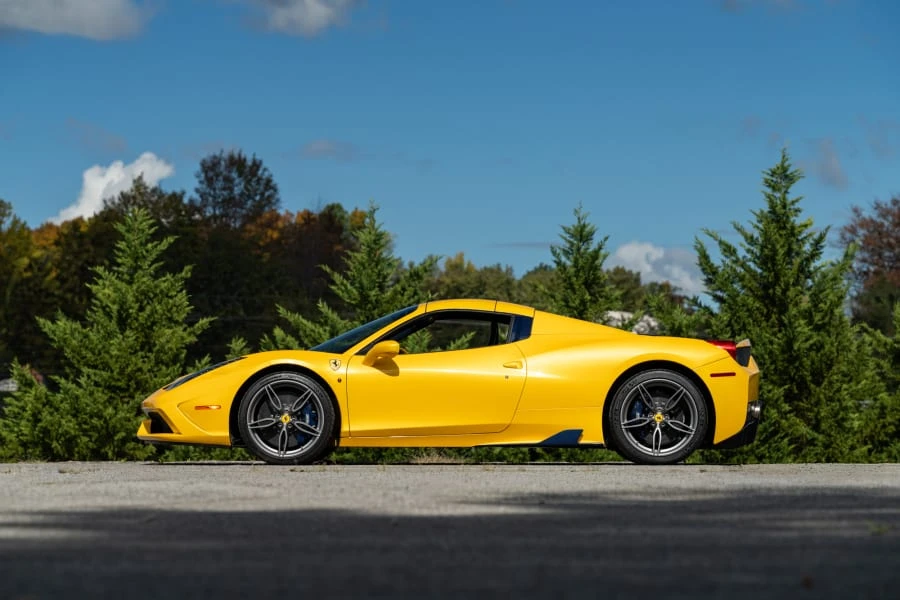2015 Ferrari 458 Speciale Aperta - Image 2 of 31