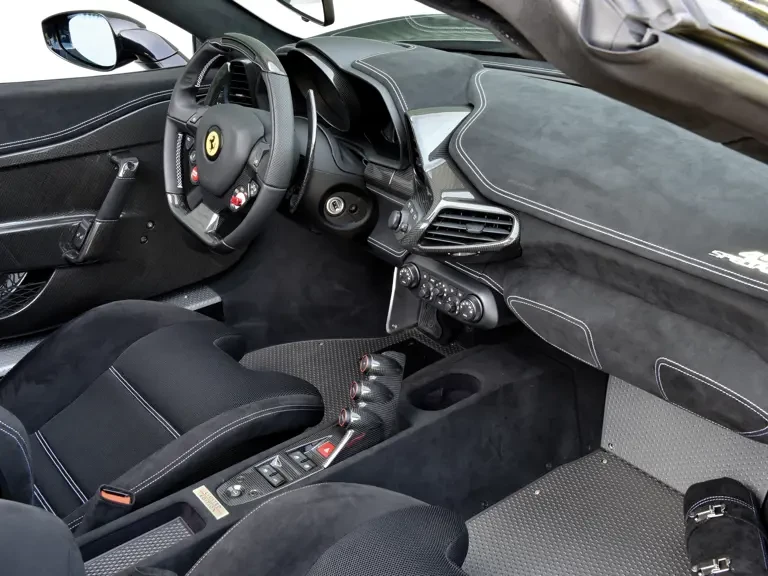 2015 Ferrari 458 Speciale Aperta - Image 14 of 28