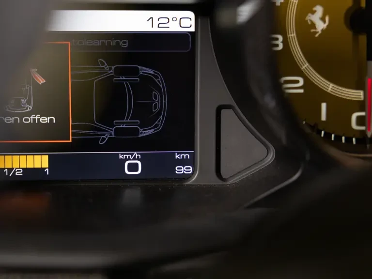 2015 Ferrari 458 Speciale Aperta - Image 12 of 31