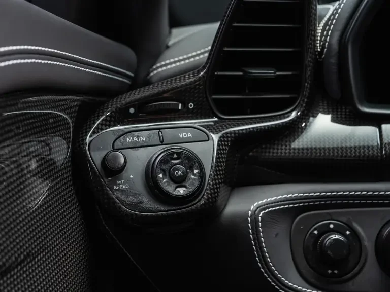 2015 Ferrari 458 Speciale Aperta - Image 25 of 31
