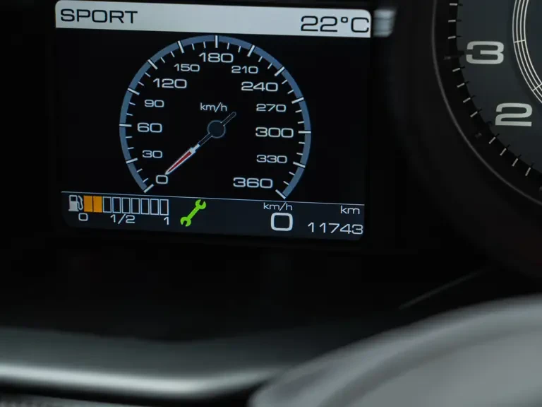 2015 Ferrari 458 Speciale Aperta - Image 12 of 31