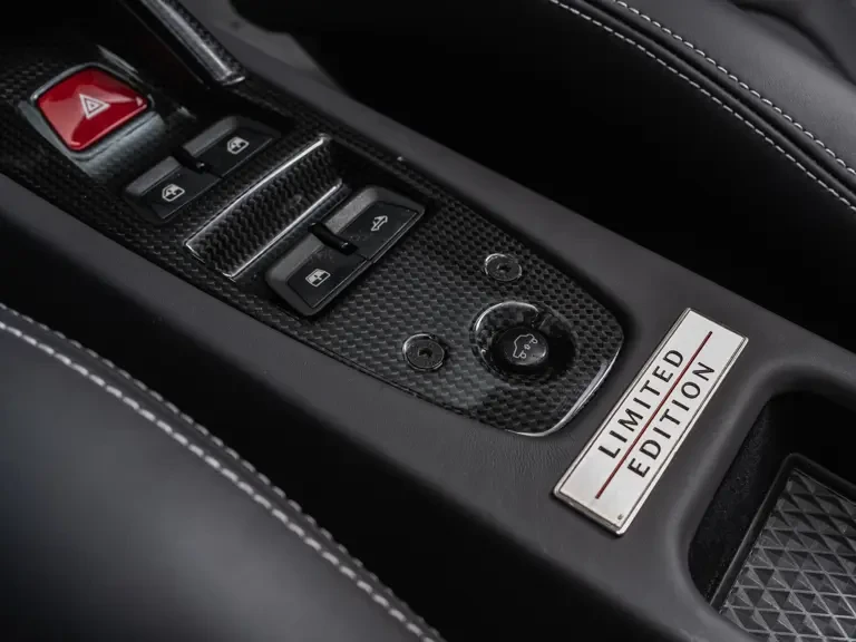 2015 Ferrari 458 Speciale Aperta - Image 29 of 31