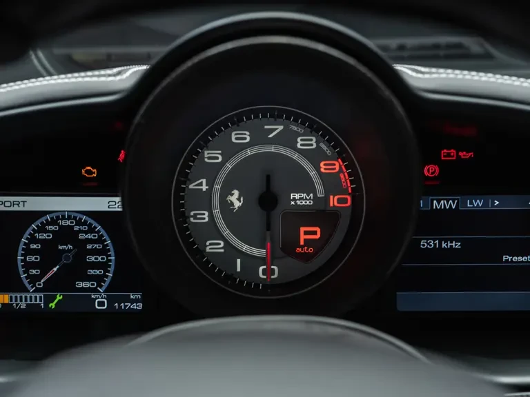 2015 Ferrari 458 Speciale Aperta - Image 23 of 31