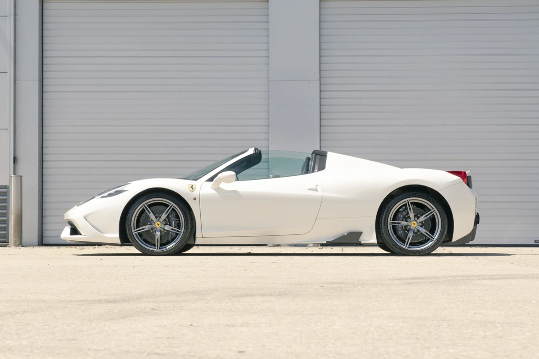 2015 Ferrari 458 Speciale Aperta - Image 7 of 31