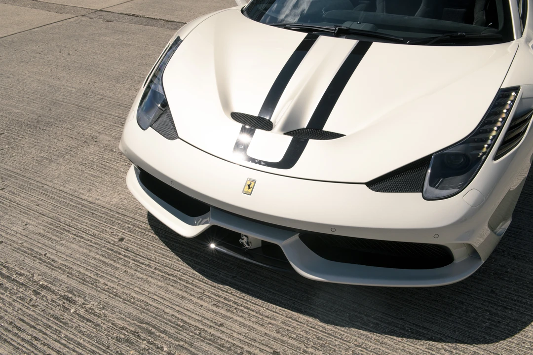 2015 Ferrari 458 Speciale Aperta - Image 19 of 31