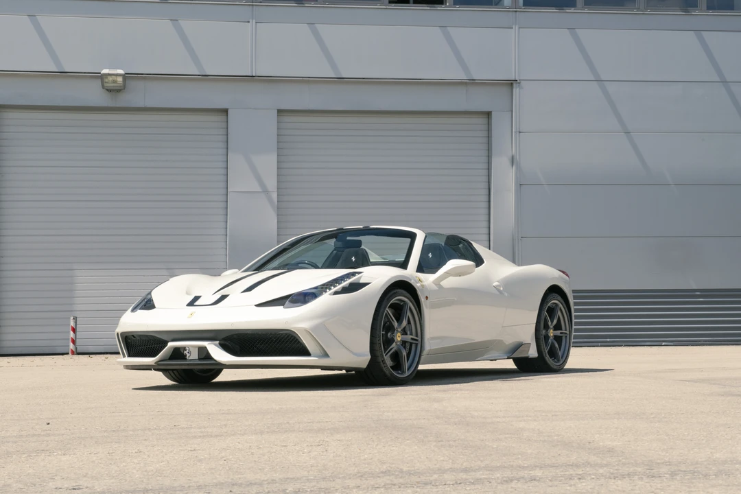 2015 Ferrari 458 Speciale Aperta - Image 8 of 31