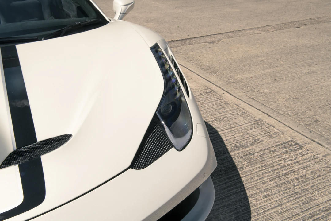 2015 Ferrari 458 Speciale Aperta - Image 24 of 31