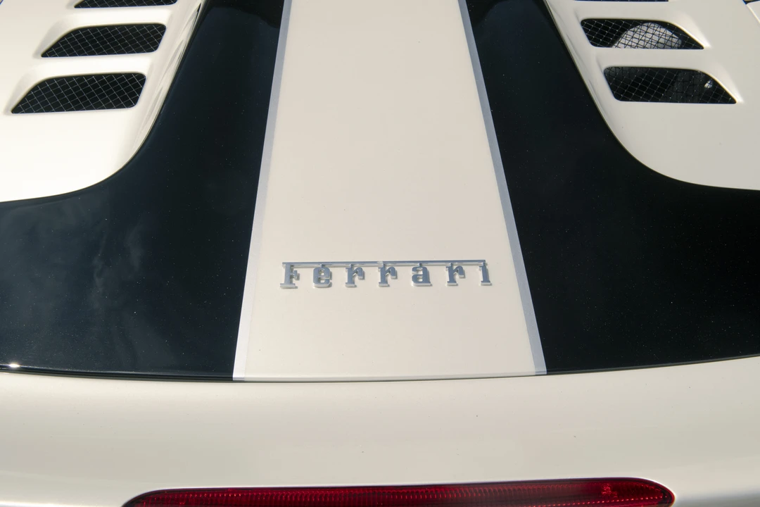2015 Ferrari 458 Speciale Aperta - Image 26 of 31