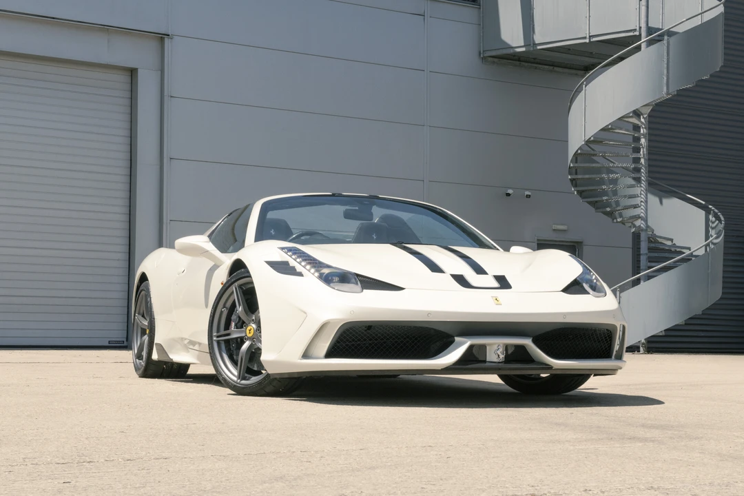 2015 Ferrari 458 Speciale Aperta - Image 3 of 31