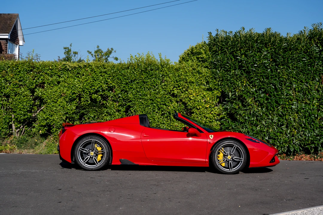 2015 Ferrari 458 Speciale Aperta - Image 5 of 31