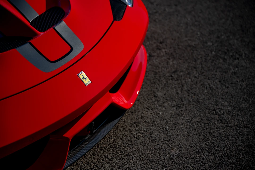 2015 Ferrari 458 Speciale Aperta - Image 25 of 31