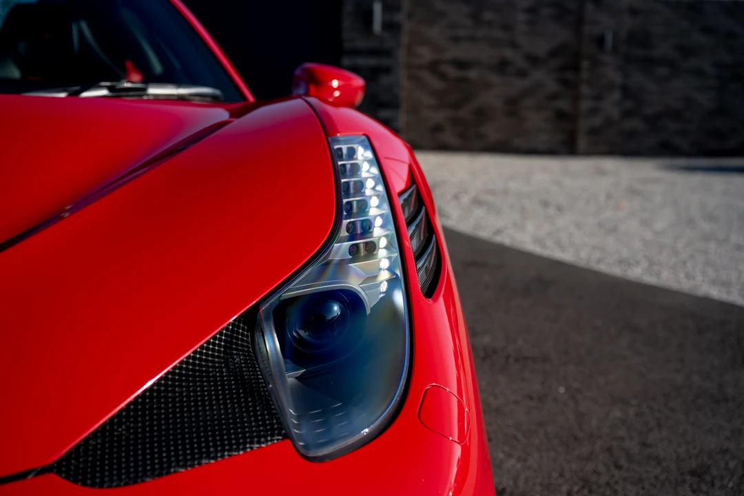 2015 Ferrari 458 Speciale Aperta - Image 27 of 31