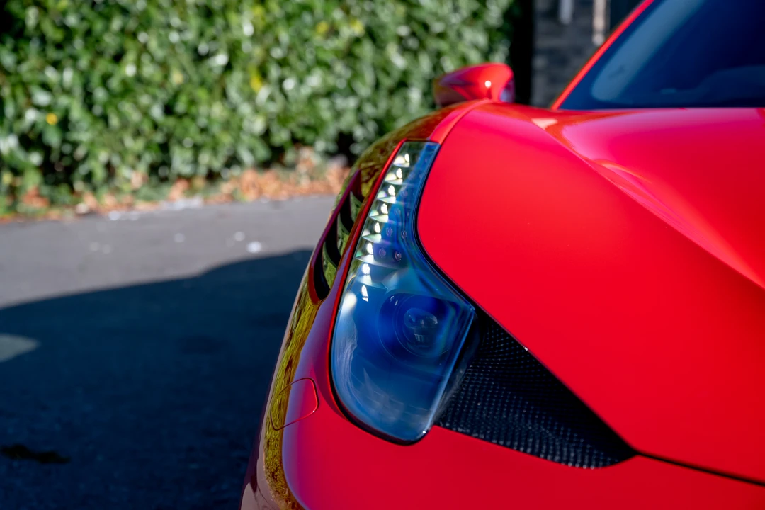 2015 Ferrari 458 Speciale Aperta - Image 17 of 31